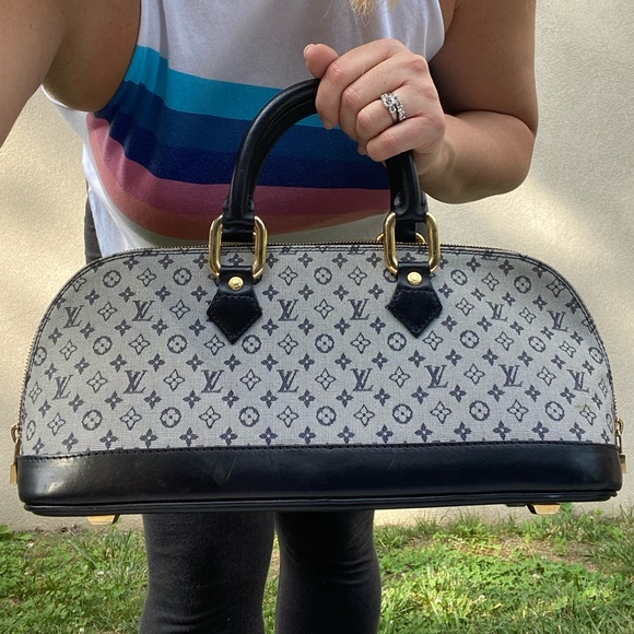 Louis Vuitton Gray Monogram Mini Lin Alma Long Bag - Picture 8 of 10